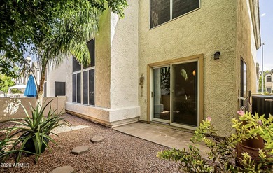 Experience refined living in this beautifully appointed 3 bed, 2 - photo 25