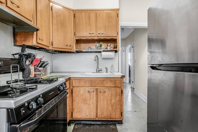 Spacious & Deceptively Large Semi- Detached Brick Beauty- A Must - photo 7