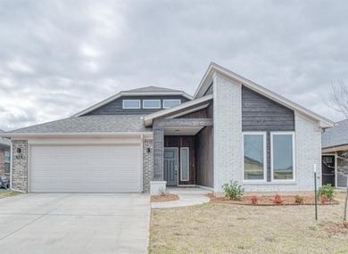 (private lake, pond, creek) Home Sale Pending in Norman Oklahoma