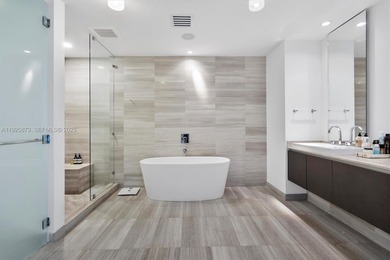 Welcome to Echo Aventura, a premier waterfront residence