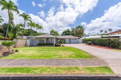Discover the charm and comfort of single-level living in the - photo 22