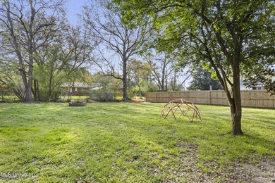 Come check out this quaint, beautifully maintained 3-bedroom - photo 28