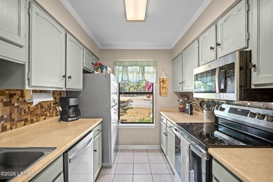 Location, location, location! Just five minutes from Parris - photo 11