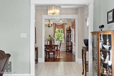 Wonderful curb appeal on this meticulously kept colonial w/the - photo 12