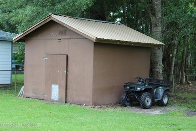 Welcome home to this charming 3 bedroom, 2 bathroom property - photo 18