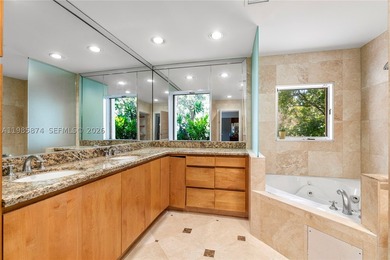 Exceptional waterfront opportunity in Mid-Beach, steps from St - photo 26