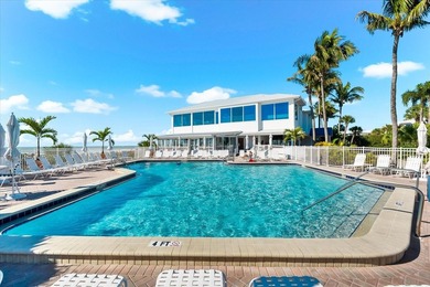 Wake up to the sound of waves, seabreezes, and seagulls in this - photo 42