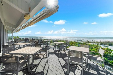 Wake up to the sound of waves, seabreezes, and seagulls in this - photo 45