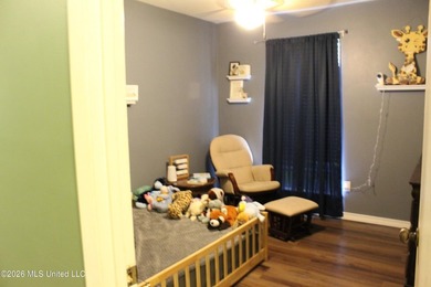 Welcome home to this charming 3 bedroom, 2 bathroom property - photo 49