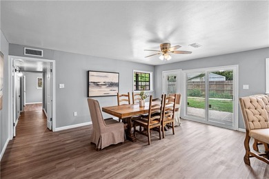 Welcome to 10946 Birdwood Circle in Corpus Christi, Texas. This - photo 8