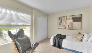 This light-filled, tastefully upgraded condo in Pasadena offers - photo 10