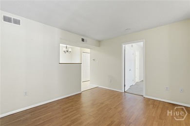 Very nice 1st floor condominium in The Commons on Wilmington - photo 8