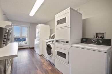 Renovated studio with exceptional layout that offers separate - photo 14