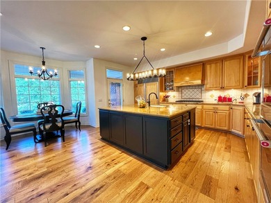 Welcome to your dream home on Piney Bay! This exquisite property - photo 15