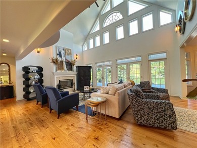 Welcome to your dream home on Piney Bay! This exquisite property - photo 20