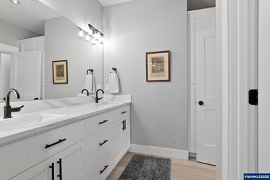 Beautiful better than new home built in 2023! Vaulted and tray