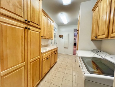 Welcome to your dream home on Piney Bay! This exquisite property - photo 29