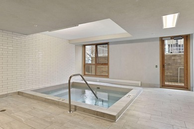 Renovated studio with exceptional layout that offers separate - photo 37