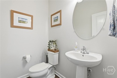 Yes, please! This 4-bedroom, 2.5-bath townhome in the heart of - photo 5