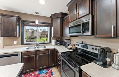Located in a desirable neighborhood near the lake and local - photo 15