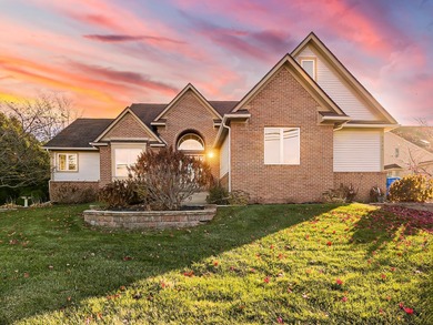 Lake Sherwood Home For Sale in Commerce Twp Michigan