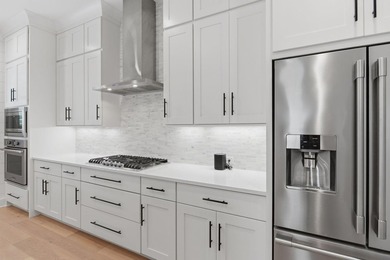 Discover an extraordinary retreat in the exclusive gated enclave - photo 12