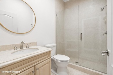 Stunning 6-bedroom, 5-bathroom, 2-half-bath estate overlooking - photo 24