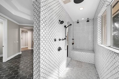 Stunning 6-bedroom, 5-bathroom, 2-half-bath estate overlooking - photo 29