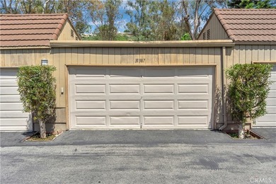 This 3-bedroom, 2-bath upstairs condo is beautifully updated - photo 35
