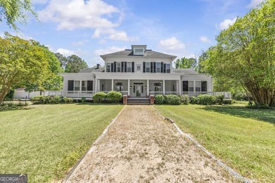 Tucked between Athens and Lake Oconee in the peaceful - photo 2