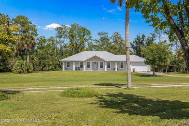 (private lake, pond, creek) Home For Sale in Grant Valkaria Florida