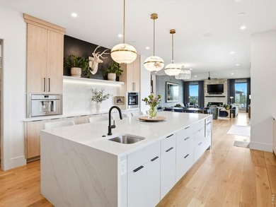 Welcome to 2005 Lakespur Lane, a newly built custom home - photo 3