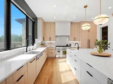 Welcome to 2005 Lakespur Lane, a newly built custom home - photo 4