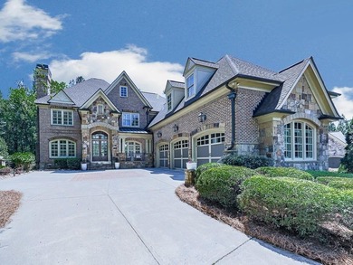 CLASSIC! COMFORTABLE! HOSPITABLE! This HOME (and it is a HOME) - photo 2