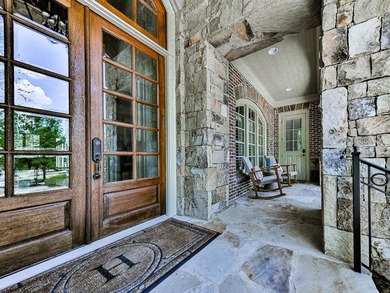 CLASSIC! COMFORTABLE! HOSPITABLE! This HOME (and it is a HOME) - photo 4