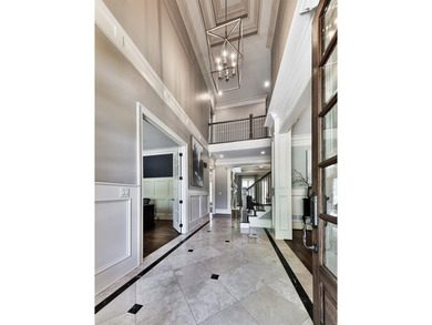 CLASSIC! COMFORTABLE! HOSPITABLE! This HOME (and it is a HOME) - photo 6