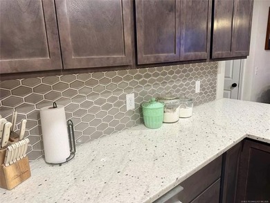 Newer Construction Near Lake Eufaula! Welcome to this - photo 14