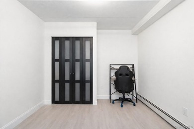 Move-In Ready Brick Multi-Family Duplex in the Longwood Section - photo 16