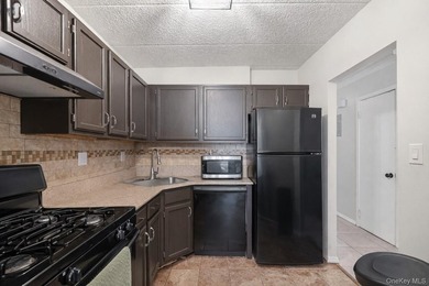 Move-In Ready Brick Multi-Family Duplex in the Longwood Section - photo 22