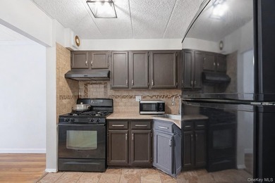 Move-In Ready Brick Multi-Family Duplex in the Longwood Section - photo 23