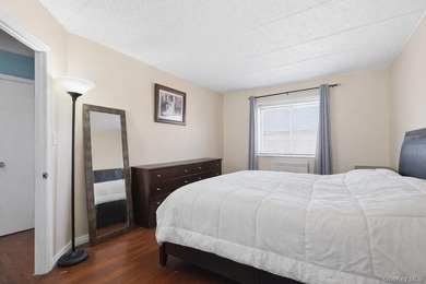 Move-In Ready Brick Multi-Family Duplex in the Longwood Section - photo 41