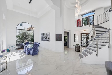 Fully renovated Mizner Country Club estate with sweeping golf - photo 4
