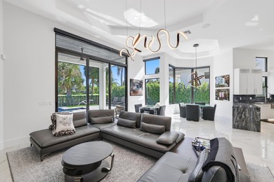 Fully renovated Mizner Country Club estate with sweeping golf - photo 9