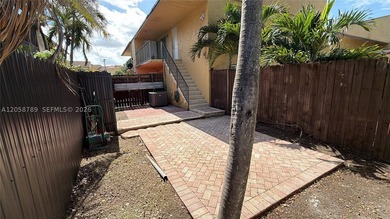 Beautifully updated 2-bedroom, 2-bath corner condo located in - photo 3