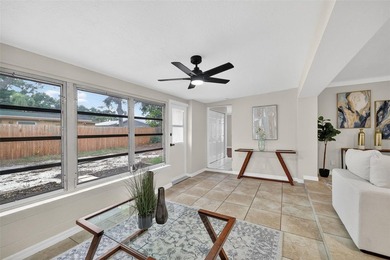 Welcome to this beautifully maintained 4-bedroom, 3-bathroom - photo 22