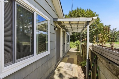 Marshfield Multi-Unit property for sale! Main home and duplex - photo 40
