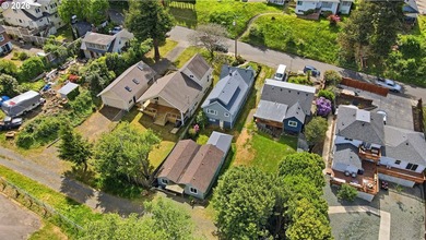 Marshfield Multi-Unit property for sale! Main home and duplex - photo 41