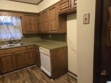 Well built, four sides brick home, 4- bedroom, 2 full baths - photo 4