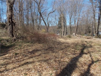 Lake Lot For Sale in Cortlandt Manor, New York