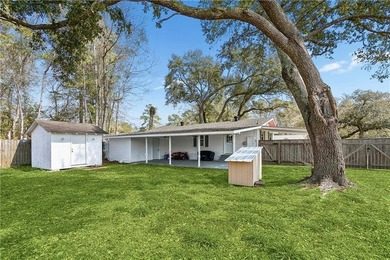 Beautifully updated, move-in-ready home situated on two spacious - photo 12